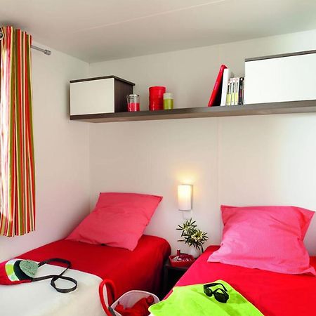Charmant Camping Familiale 3 Etoiles Vue 360 Plage Piscine A Debordement Empl Xxl Labeaume Exteriér fotografie