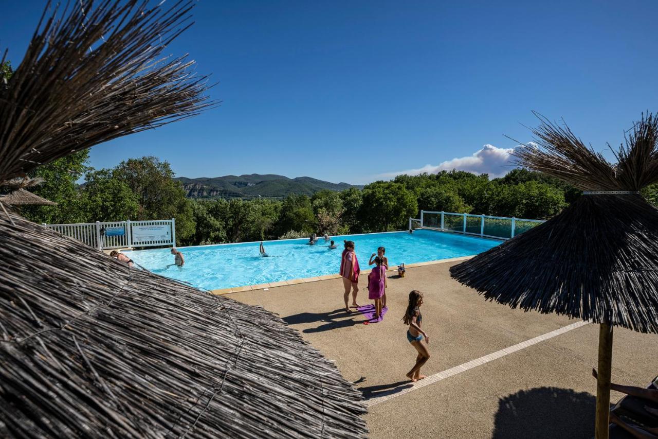 Charmant Camping Familiale 3 Etoiles Vue 360 Plage Piscine A Debordement Empl Xxl Labeaume Exteriér fotografie