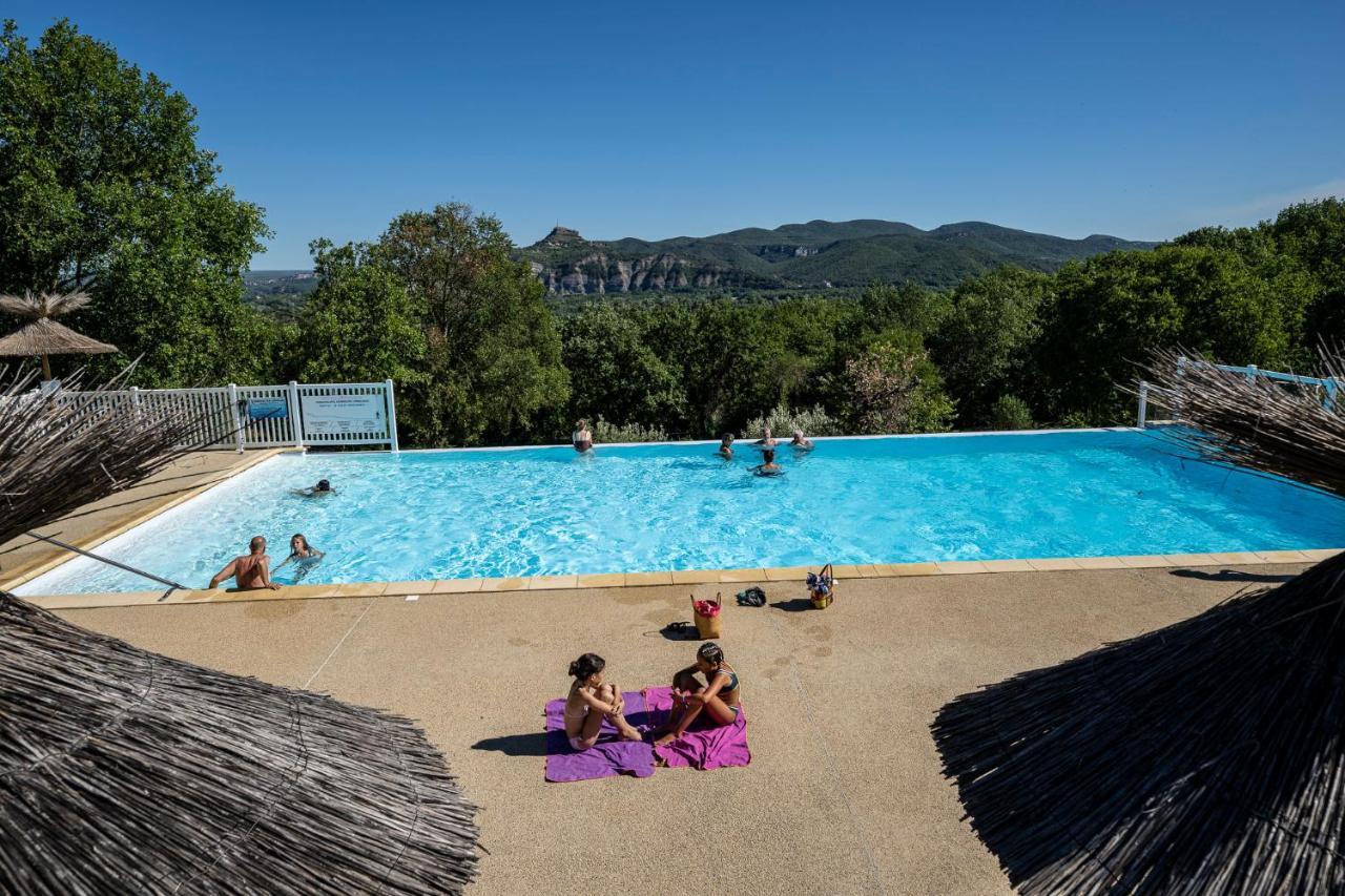 Charmant Camping Familiale 3 Etoiles Vue 360 Plage Piscine A Debordement Empl Xxl Labeaume Exteriér fotografie